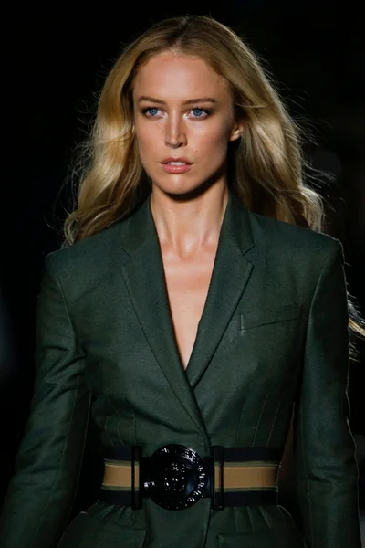 Look 2